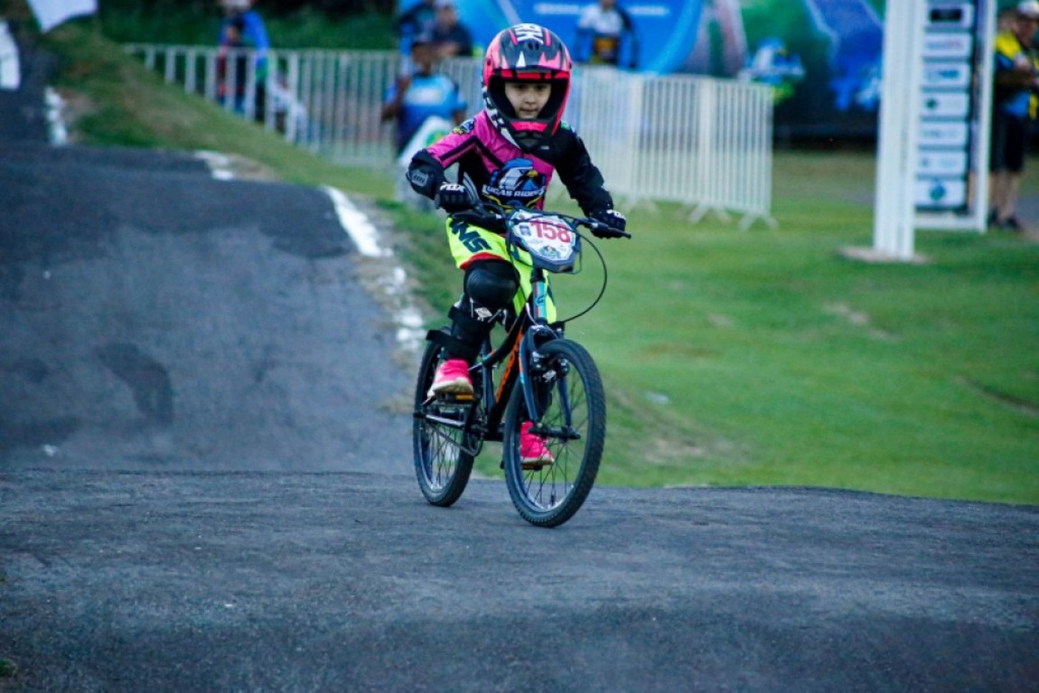 Prefeitura inicia escolinha de bicicross em Lucas do Rio Verde