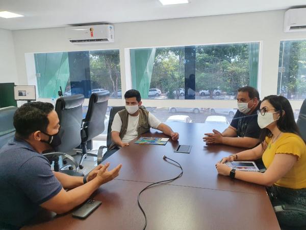 Em Cuiabá, vereadores protocolam pedido da construção da sede da Defensoria Pública e mais cinco defensores para Sorriso