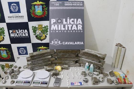 Cavalaria da PM prende homem com mais de 10 kg de drogas em Nova Mutum
