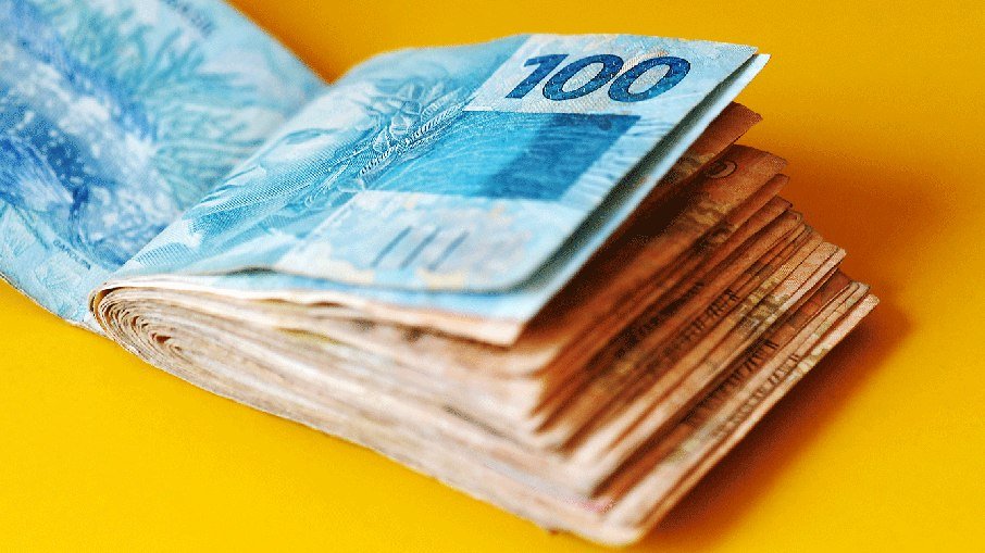 Governo propõe salário mínimo de R$ 1.169 para 2022, sem aumento acima da inflação