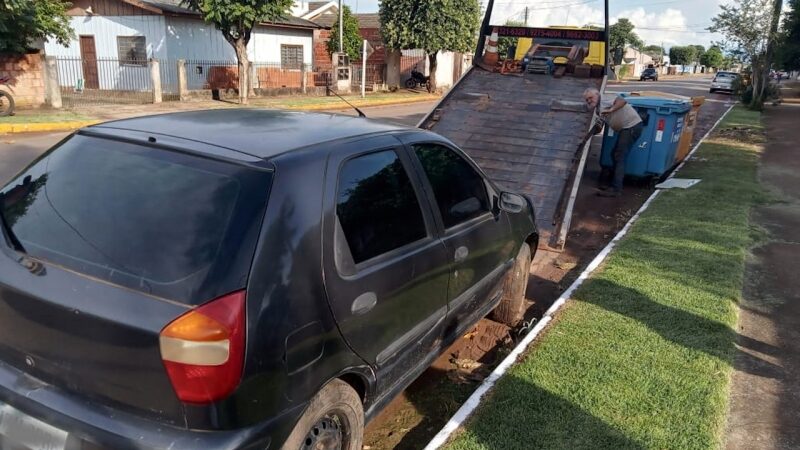 Secretaria começa a recolher veículos abandonados das ruas de Lucas do Rio Verde