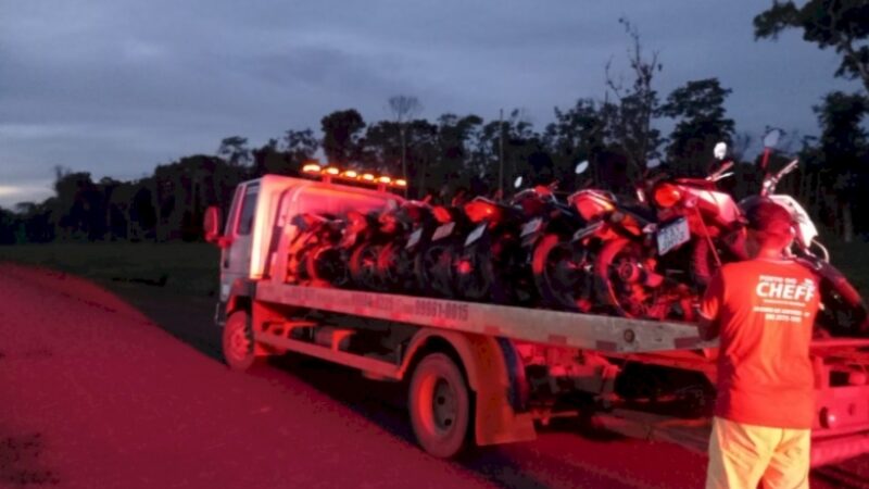 10 motos são apreendidas com escapamento aberto pela PM no Nortão