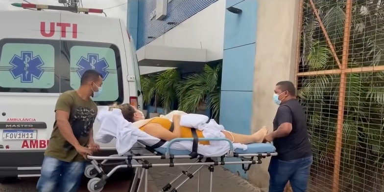 Após 12 dias internada, “Musa das Estradas” deixa hospital em MT; VEJA O VÍDEO