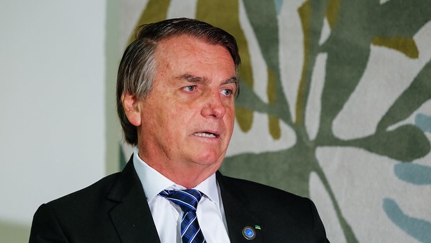 Bolsonaro diz que guerra está distante do Brasil