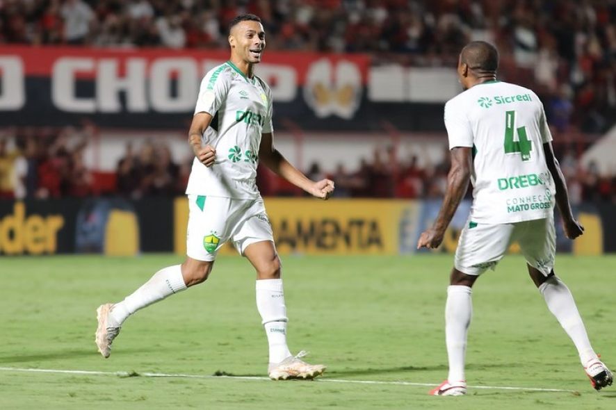 Com gols no 2º tempo, Atlético-GO e Cuiabá empatam pela Copa do Brasil
