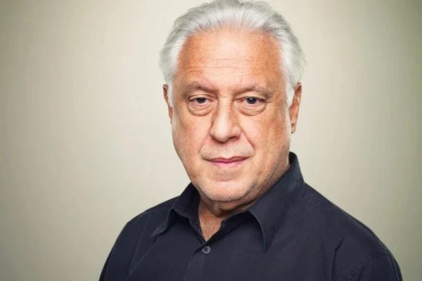 Antônio Fagundes reclama do fim dos contratos longos na televisão após 44 anos na Globo