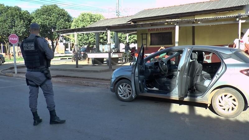 PM de Nova Mutum prende dupla com veículo furtado em Sorriso