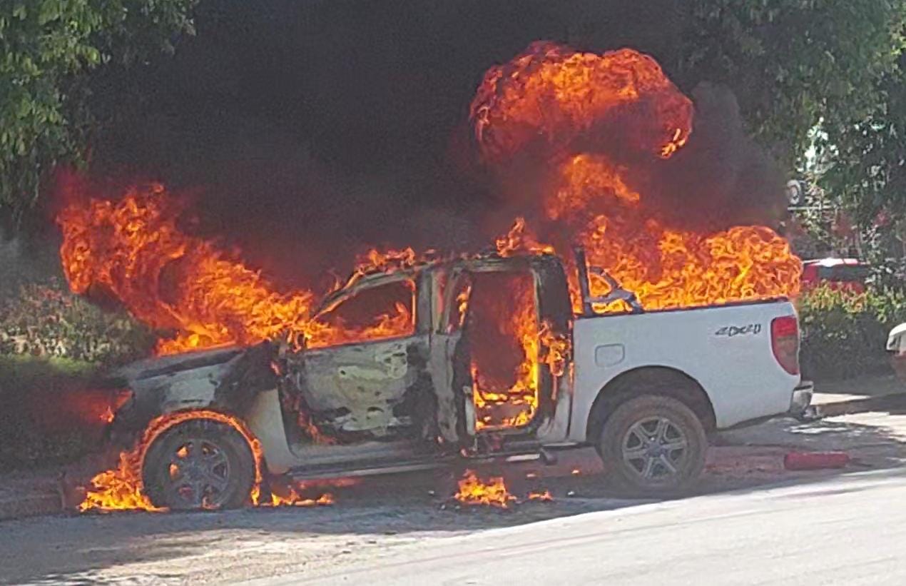 Ford Ranger fica destruída após sair de oficina e pegar fogo em Sinop