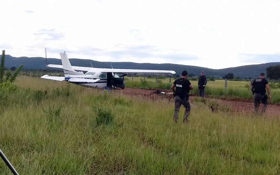 Acusado de transportar 300 kg de droga em avião é preso após 6 anos foragido