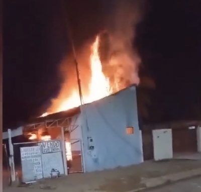 Incêndio destrói lava a jato em Sinop