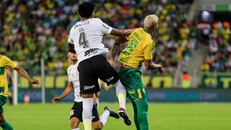 Apesar de maior volume, Cuiabá é derrotado pelo Corinthians e perde invencibilidade de quatro jogos