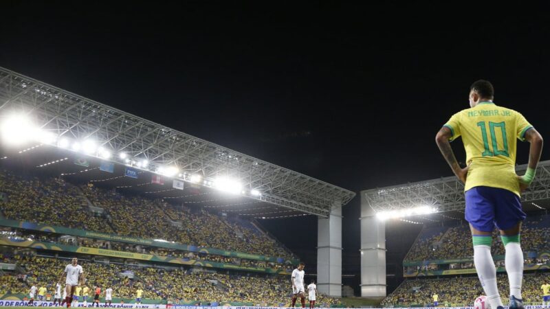 CBF é multada em mais de R$ 600 mil por infrações na venda de ingressos para Brasil x Venezuela na Arena Pantanal