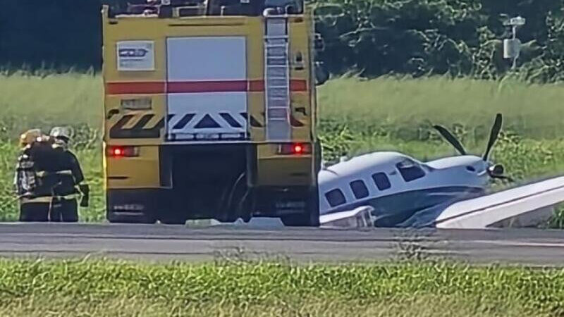 Avião sai da pista durante aterrissagem no Aeroporto de Várzea Grande
