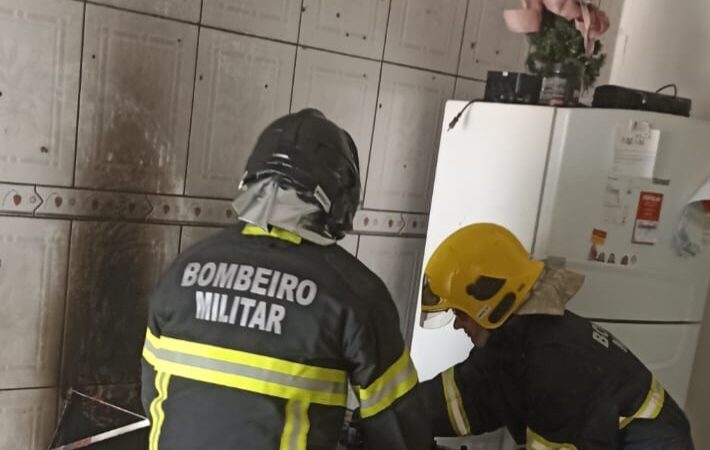 Bombeiros são acionados para princípio de incêndio em residência em Lucas do Rio Verde