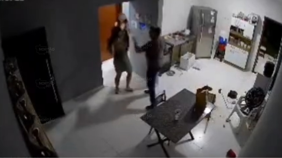 Técnico agrícola agride garota de programa após falha sexual, exige dinheiro de volta e foge em Sorriso