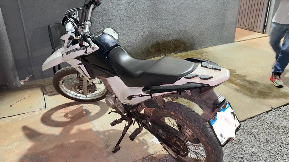 Homem é preso em Sorriso com motocicleta furtada de Lucas do Rio Verde