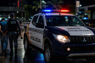 Dupla é presa após assaltar idosos e esfaquear homem durante roubo em Sinop