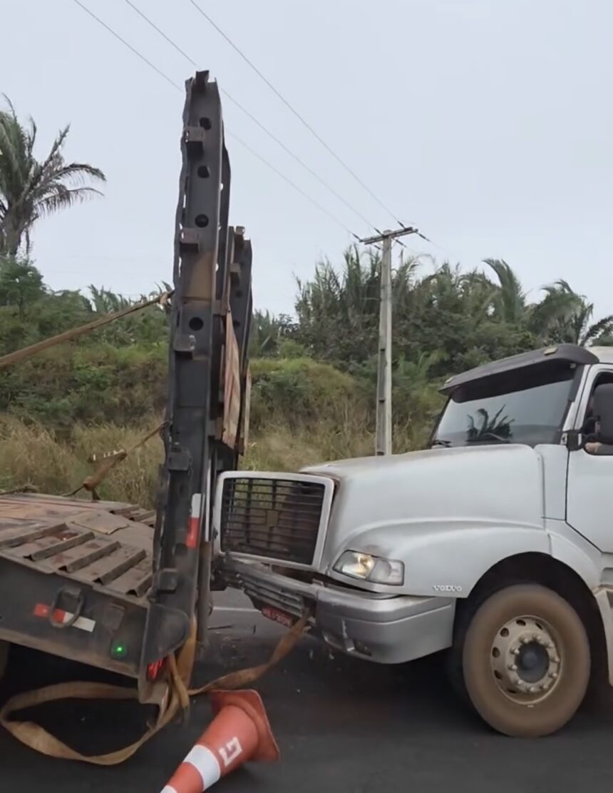 Livramento: homem escapa por segundos de ser esmagado entre duas carretas na Serra de Campo Novo do Parecis Livramento: homem escapa por segundos de ser esmagado entre duas carretas na Serra de Campo Novo do Parecis