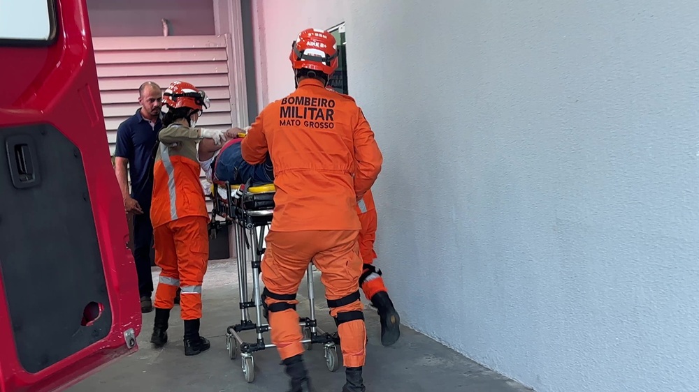 Adolescente de 13 anos pega “rabeira” em moto, cai de bicicleta e sofre traumatismo craniano em Sorriso