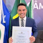 Apresentador Wésllen Tecchio recebe título de Cidadão Sorrisense por atuação na comunicação e em projetos sociais